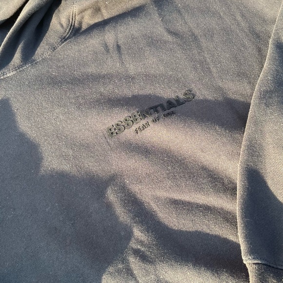 Essentials tracksuit - Picture 2 of 8